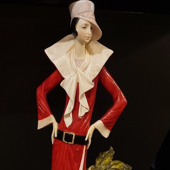 A Santini Classic Art Deco Statue Italy Lady by The Post - Picture 1 of 10